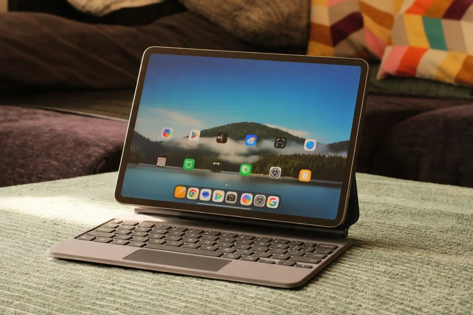 Alternativas al iPad Pro: esta tablet con pantalla OLED cae por debajo de los 400 euros