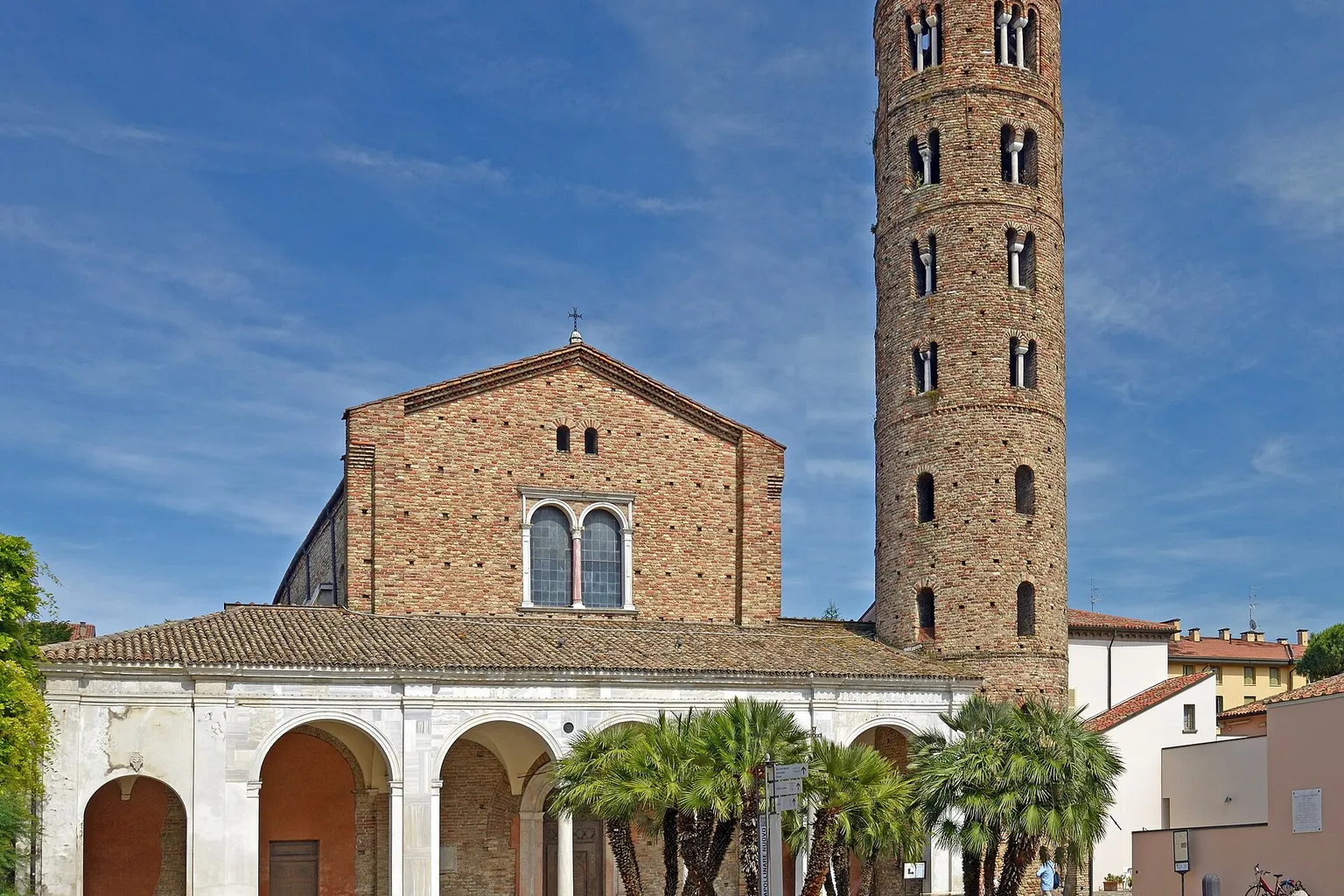 Basílica de San Apolinar Nuevo: ¿hace falta comprar online?