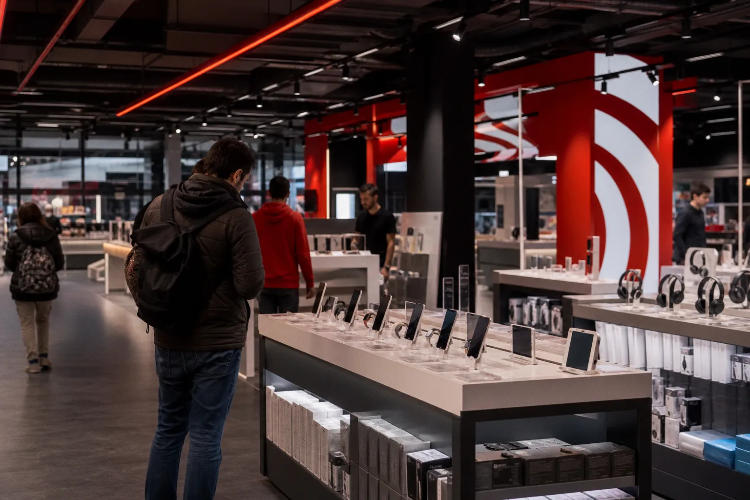 Oportunidades tecnológicas en El Corte Inglés y MediaMarkt: qué merece la pena comprar hoy
