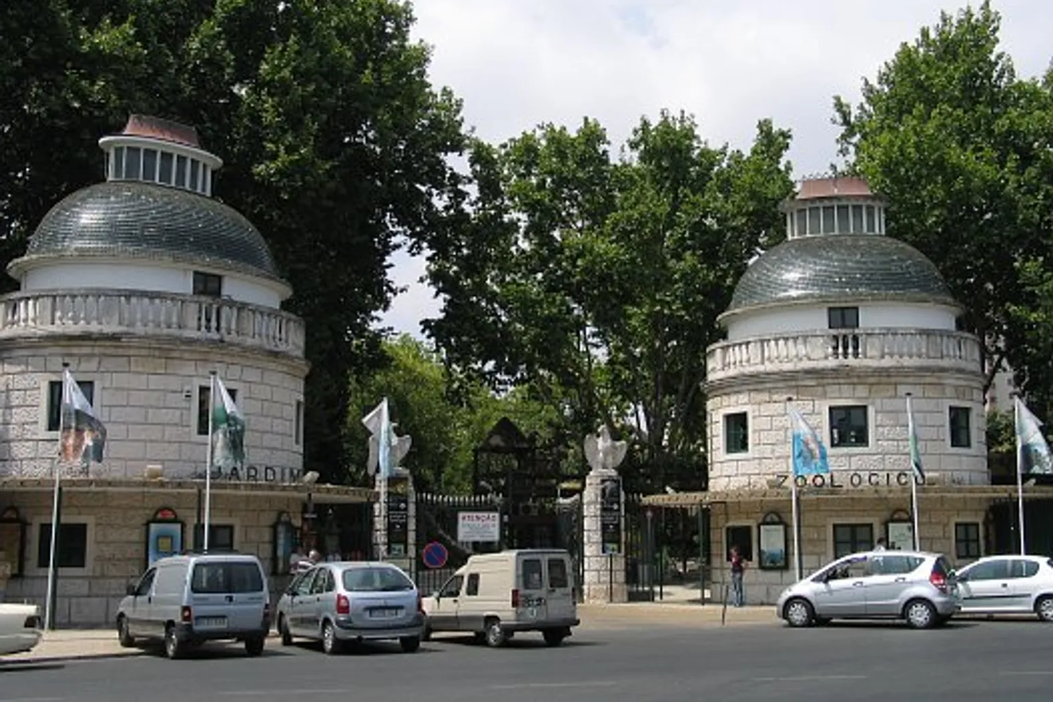 Zoo de Lisboa visita: trampas online y cómo evitar colas